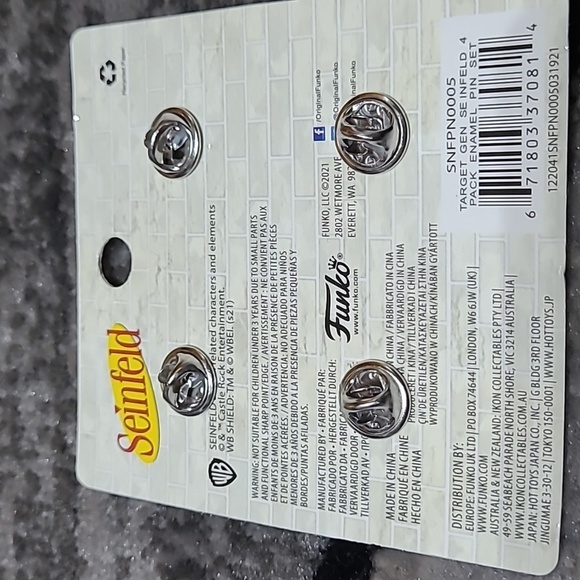 SEINFELD ENAMEL PIN SET - Picture 5 of 6